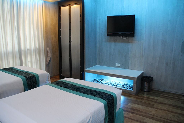 Bedroom 23