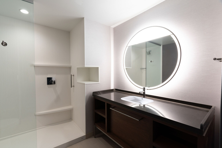 Bathroom 4, Courtyard by Marriott Marina del Rey, Los Angeles