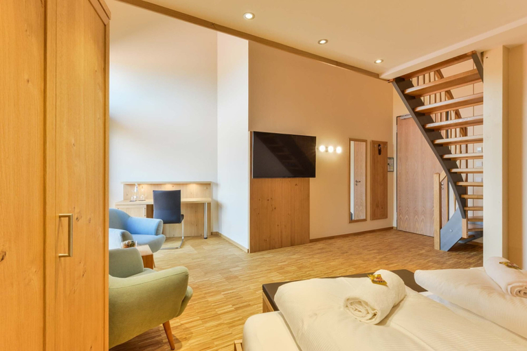Bedroom 4, Hotel & Golfrestaurant Gut Wissmannshof, Göttingen