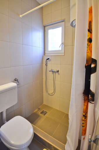 Bathroom 3, Apartments Cenic