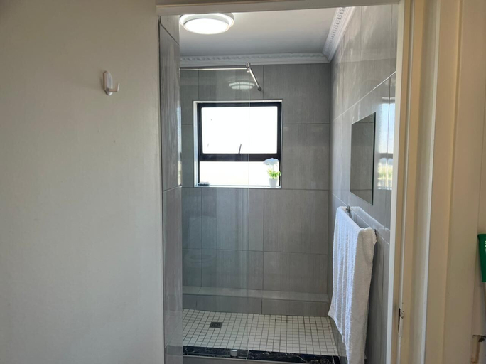 Bathroom, Clem Guest House, City of Cape Town