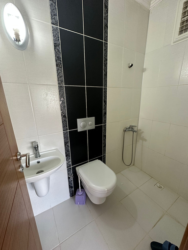 Bathroom 4, Zain Apartments, Yomra