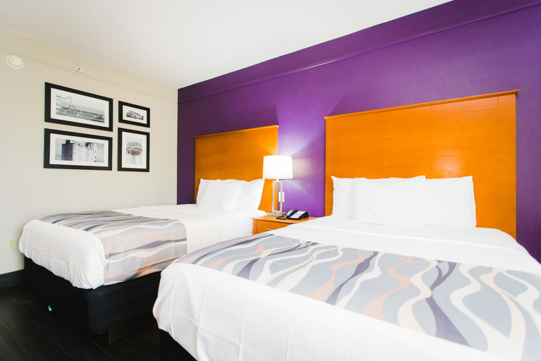 Bedroom 3, Palacio Royale Inn Signature Katy, Houston