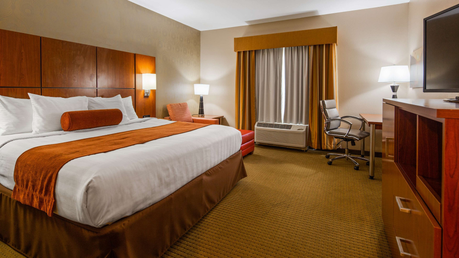 Bedroom 3, Best Western Plus Finger Lakes Inn & Suites, Cortland
