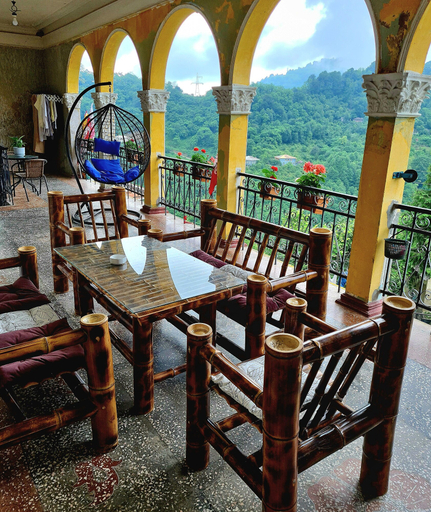 Food & Drinks 5, Old House korolistavi, Batumi