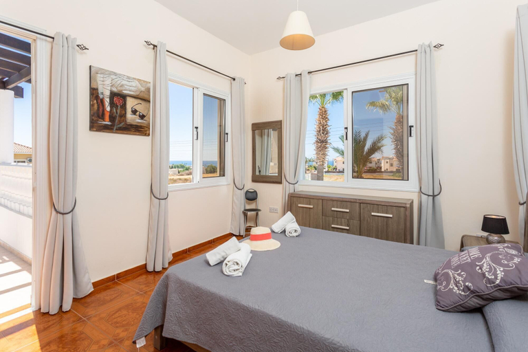 Bedroom 3, Queens Paradise 1 in Peyia