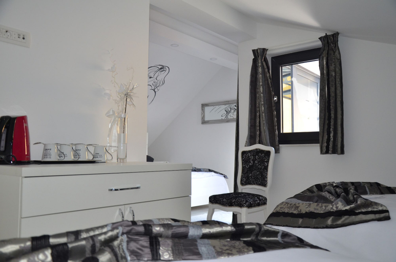 Room 4, Villa Downtown Mostar, Herzegovina-Neretva
