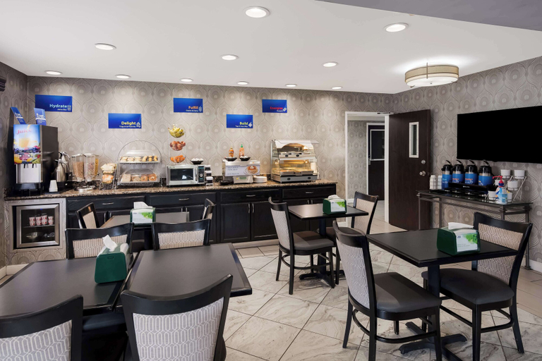 Food & Drinks 5, Best Western Riverside Inn, Vermilion