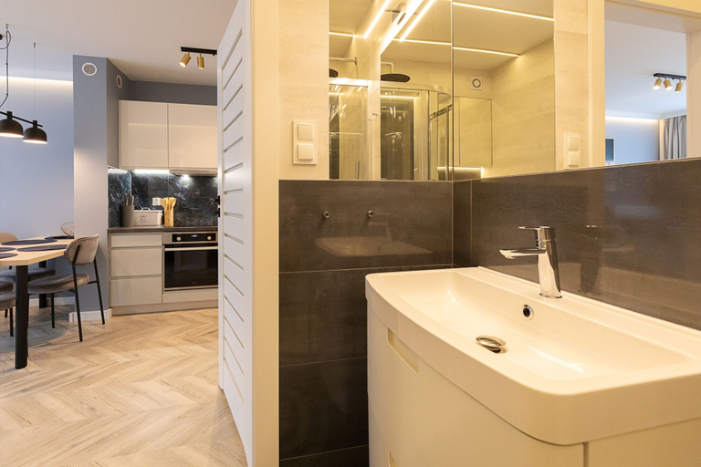 Bathroom 3, RentPlanet - Apartamenty Kilińskiego, Jelenia Góra