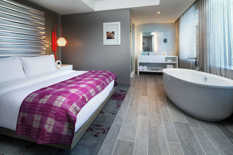 Bedroom 2, W Bellevue, King