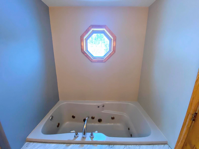 Bathroom 4, Moose Lodge and Cabins by Bretton Woods Vacations, Coos