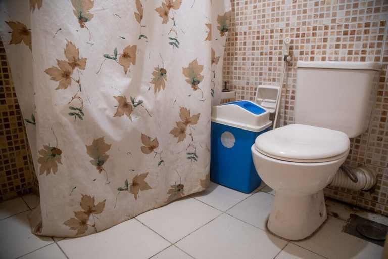 Bathroom 3, New Garden Palace Hotel, As-Sayidah Zaynab