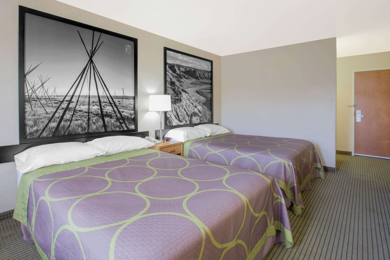 Bedroom 3, Super 8 by Wyndham Havre, Hill