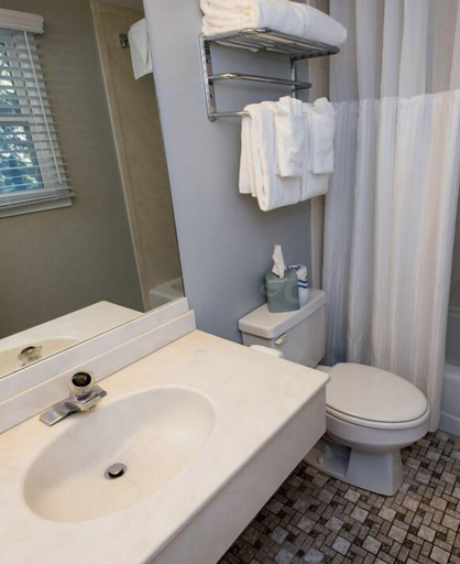 Bathroom 3, Seaglass Inn & Spa, Barnstable