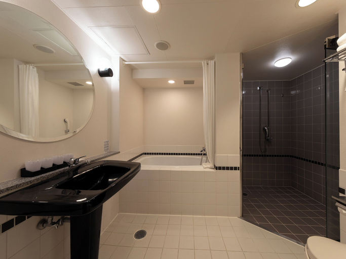 Bathroom 4, Premier Hotel Tsubaki Sapporo, Sapporo