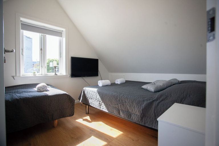 Bedroom 3, Luxurious House In Downtown Tórshavn, Tórshavn