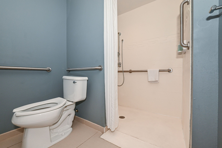 Bathroom 5, Residence Inn by Marriott Myrtle Beach Oceanfront, Horry