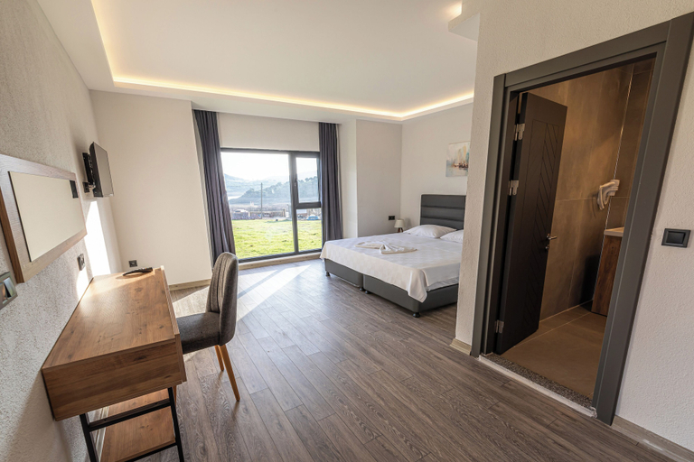 Bedroom 2, Tolstoy'un Bisikleti Otel, Gökçeada