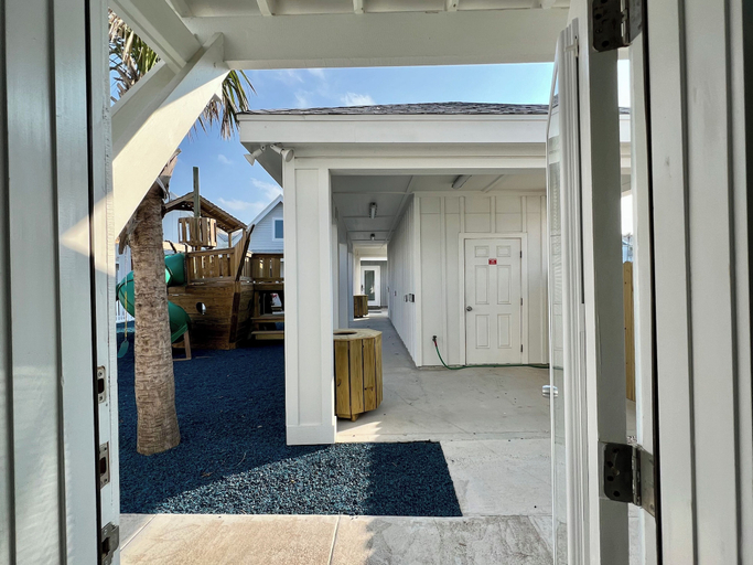 Exterior & Views 2, Big Kahuna - 14936, Nueces