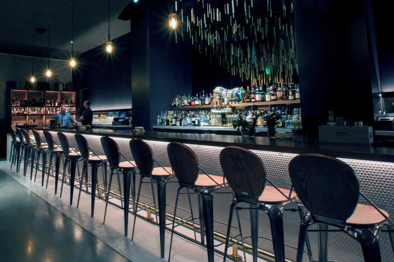 Food & Drinks 5, W Bellevue, King
