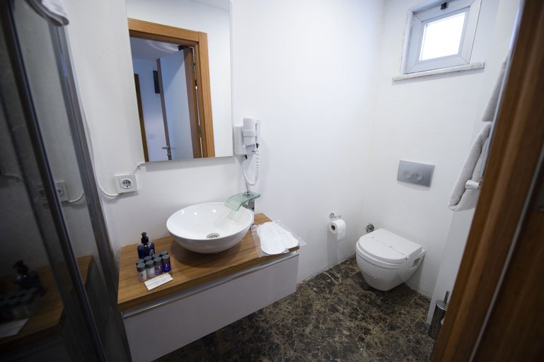 Bathroom 5, Blue Horizon Residence, Beşiktaş
