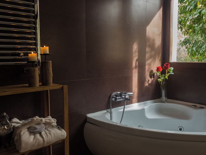 Bathroom 3, Hotel Cueva del Fraile, Cuenca