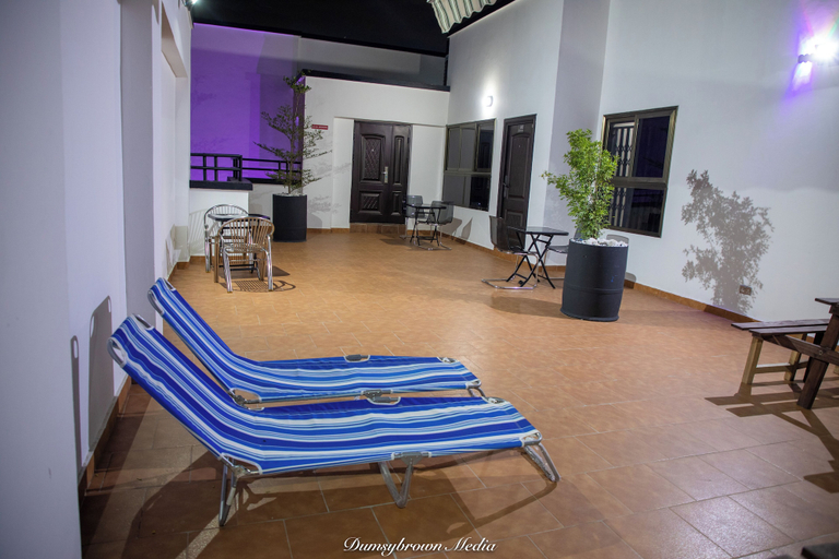 Others 4, 1 Bed Furnished Apartment - Wifi, Aircon, Security, Accra