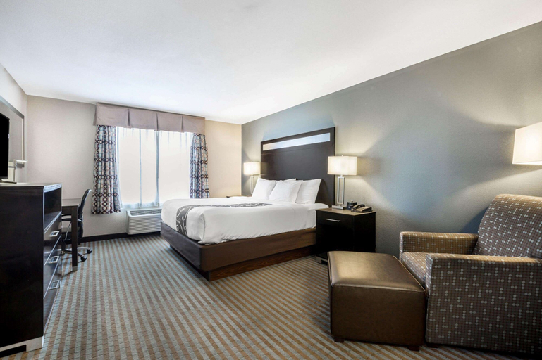 Bedroom 4, La Quinta Inn & Suites by Wyndham Glendive, Dawson