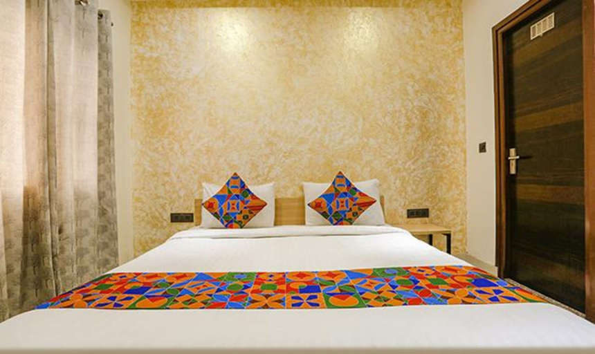 Bedroom 2, Fabexpress V4 Residency, Delhi
