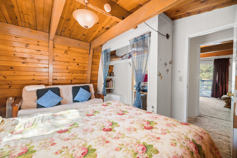 Bedroom 3, A Beary Happy Cabin, San Bernardino