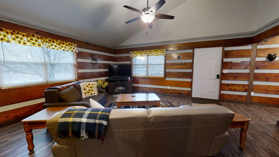 Bedroom 2, Sunflower Haven, Sevier