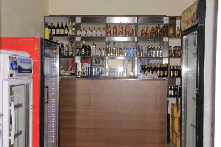 Food & Drinks 4, Joyce Hotel, Buwekula