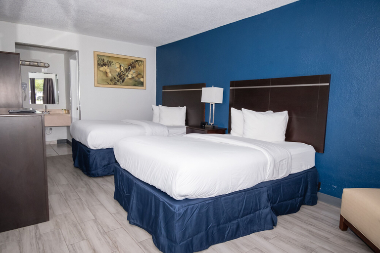 Bedroom 4, Motel 6 – Altamonte Springs, FL, Seminole