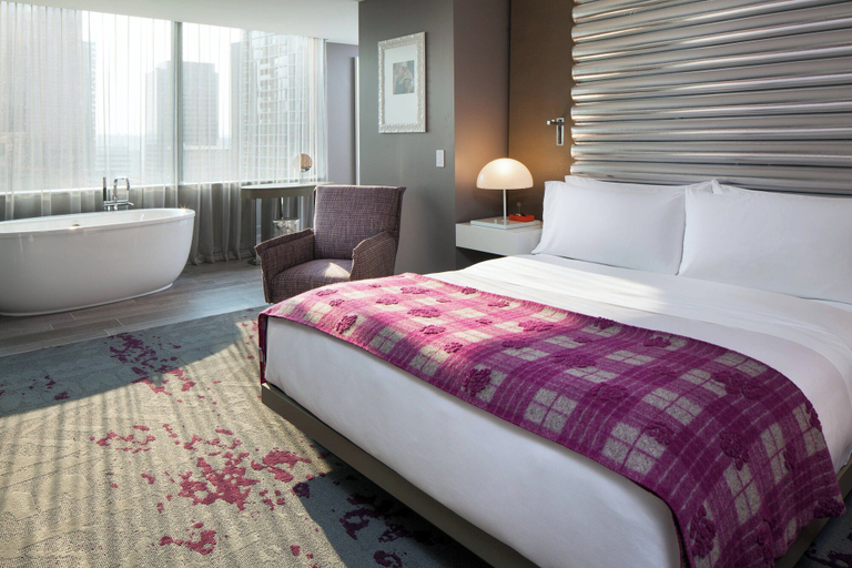 Bedroom 2, W Bellevue, King
