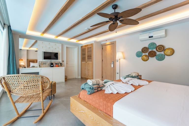Bedroom 3, Kalkan Saray Suites - Adults Only, Kaş