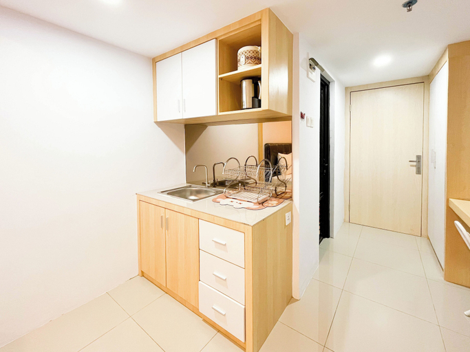 Others 5, Modern Look Studio At De Prima Apartment, Medan