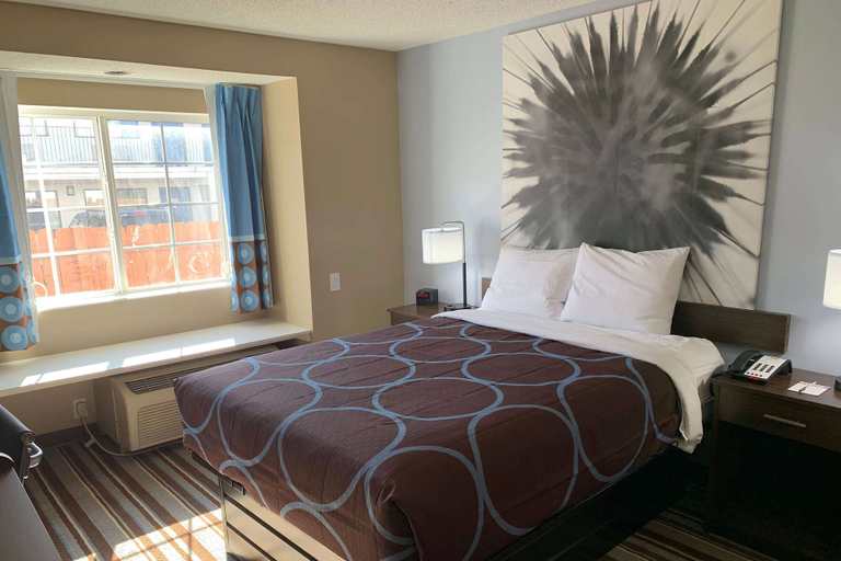 Bedroom 3, Super 8 by Wyndham Joliet, Will
