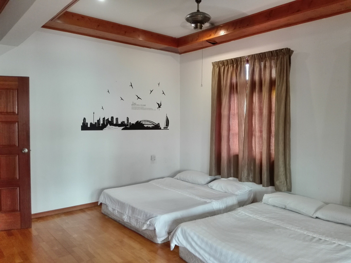 Bedroom 3, Baan Talay Homestay by the Beach, Penang Island