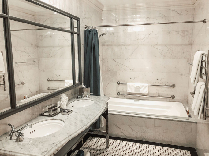 Bathroom 4, The Adelphi Hotel, Saratoga