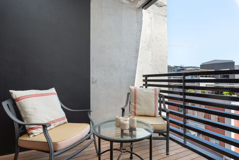 Others 5, The Signature 401, City of Cape Town
