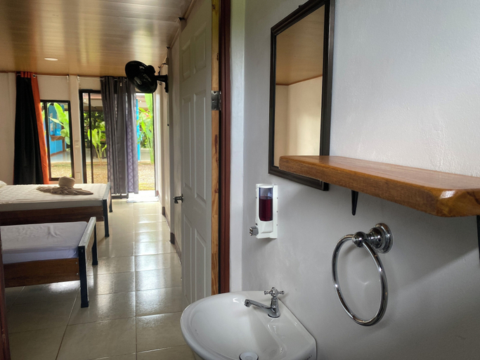 Bathroom 3, Sunrise, Osa
