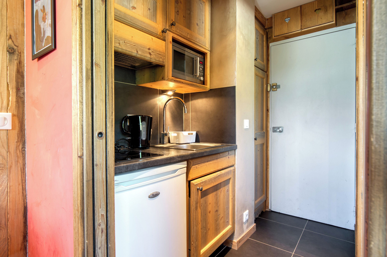 Others 5, Appartement Tommeuse 93, Savoie
