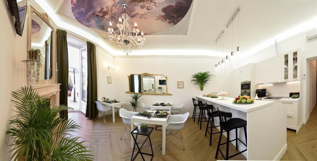 Living area 5, Luxury Apartment with SPA, L'Aquila