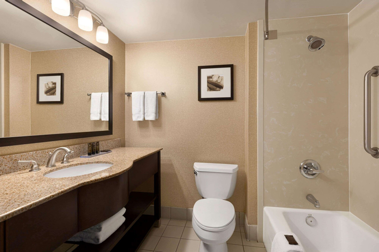 Bathroom 27