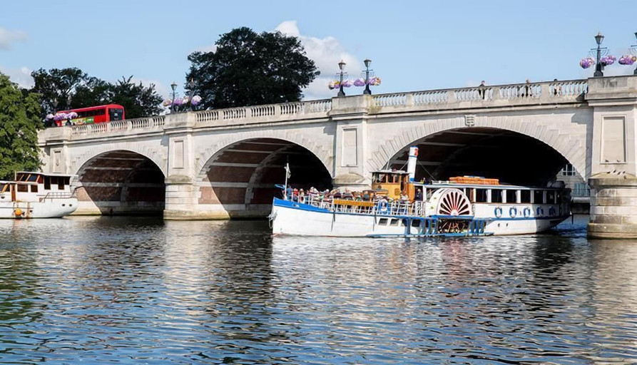 Exterior & Views 2, Free parking - Kingston upon thames, London
