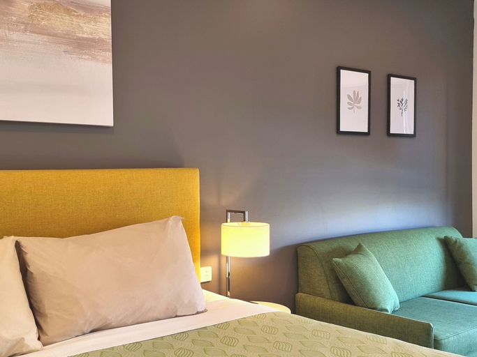 Bedroom 2, Seaview Motel and Apartments, Colac-Otway - South