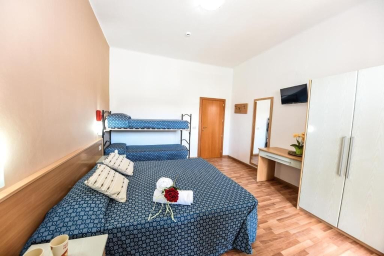 Bedroom 3, Hotel Miramare, Pesaro E Urbino