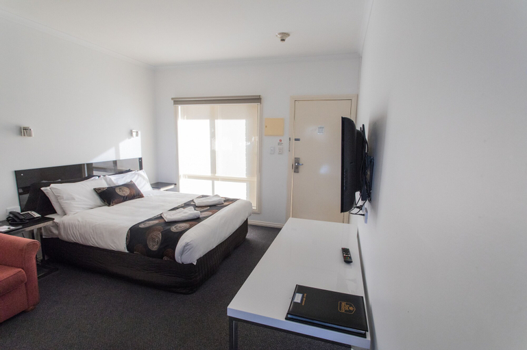 Bedroom 6