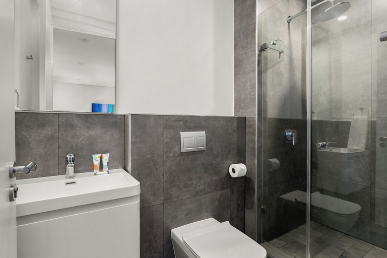 Bathroom 4, Illovo Central 1023, City of Johannesburg