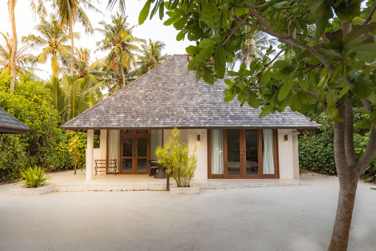 Exterior & Views 2, Hideaway Beach Resort and Spa, Haa Alifu Atoll